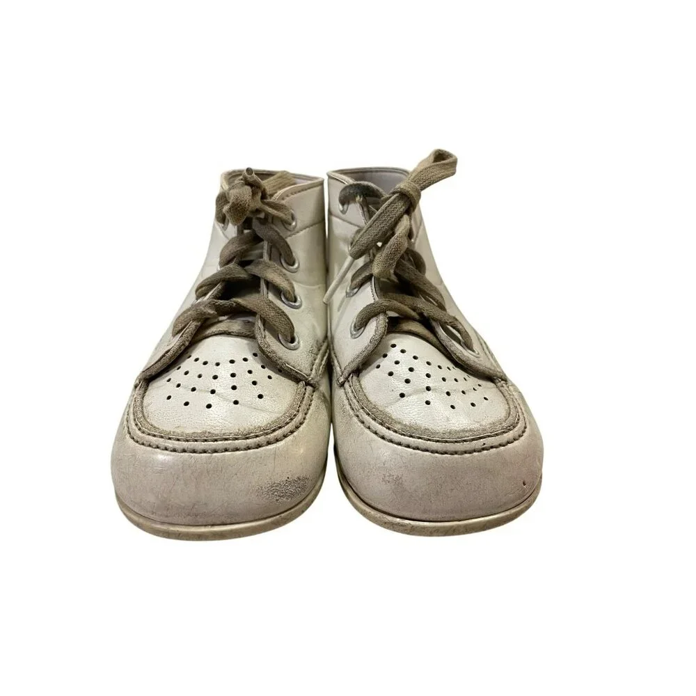 Vintage Baby Shoes 4? Used *some wear